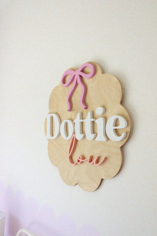 18" Scallop Bow Name Sign