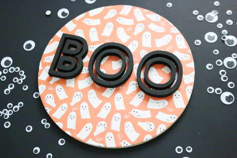 12" Boo Halloween Sign